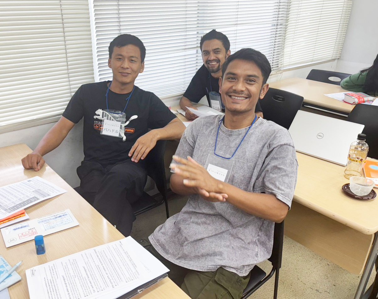 広島県の会社（工業包装）へ配属されるネパール人技能実習生の法的保護講習へ}